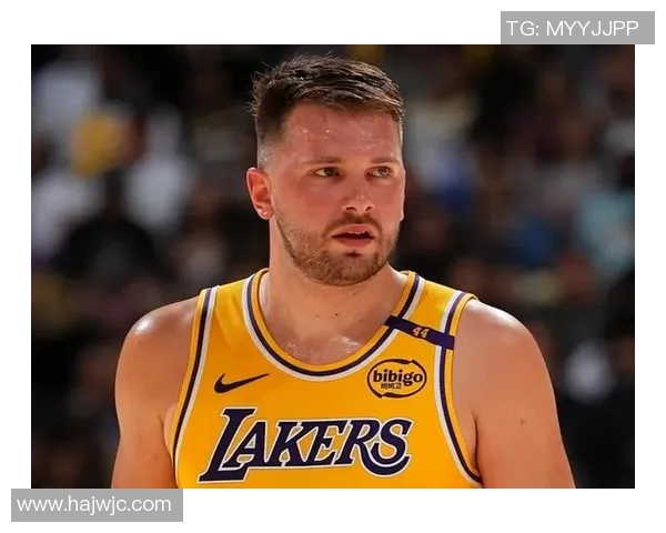 年薪5413万,又一次受伤倒下!NBA最脆弱的超巨,真该考虑退役了